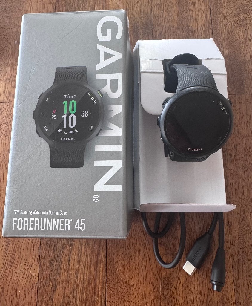 GARMIN SPORTHORLOGE, Zwart, Ophalen of Verzenden, Zo goed als nieuw, GARMIN FORERUNNER 45