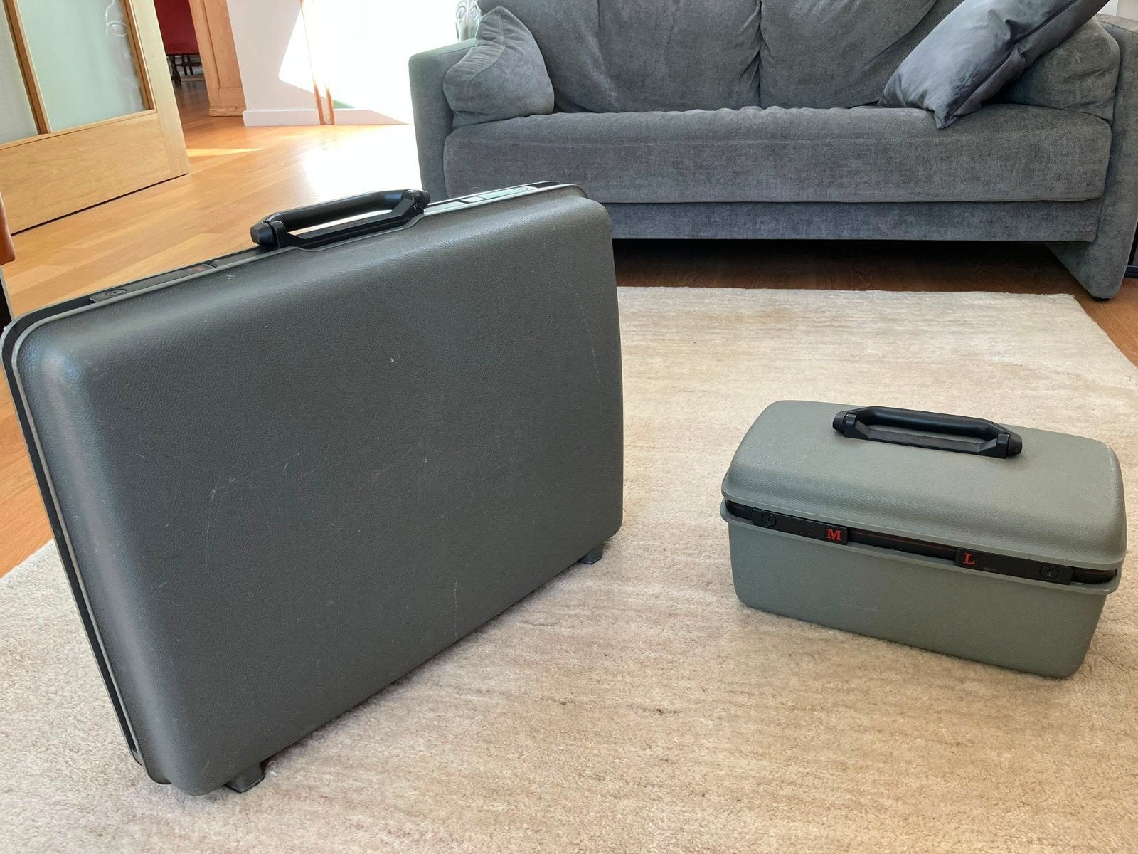 Koffer en bijpassende beautycase Samsonite, Ophalen
