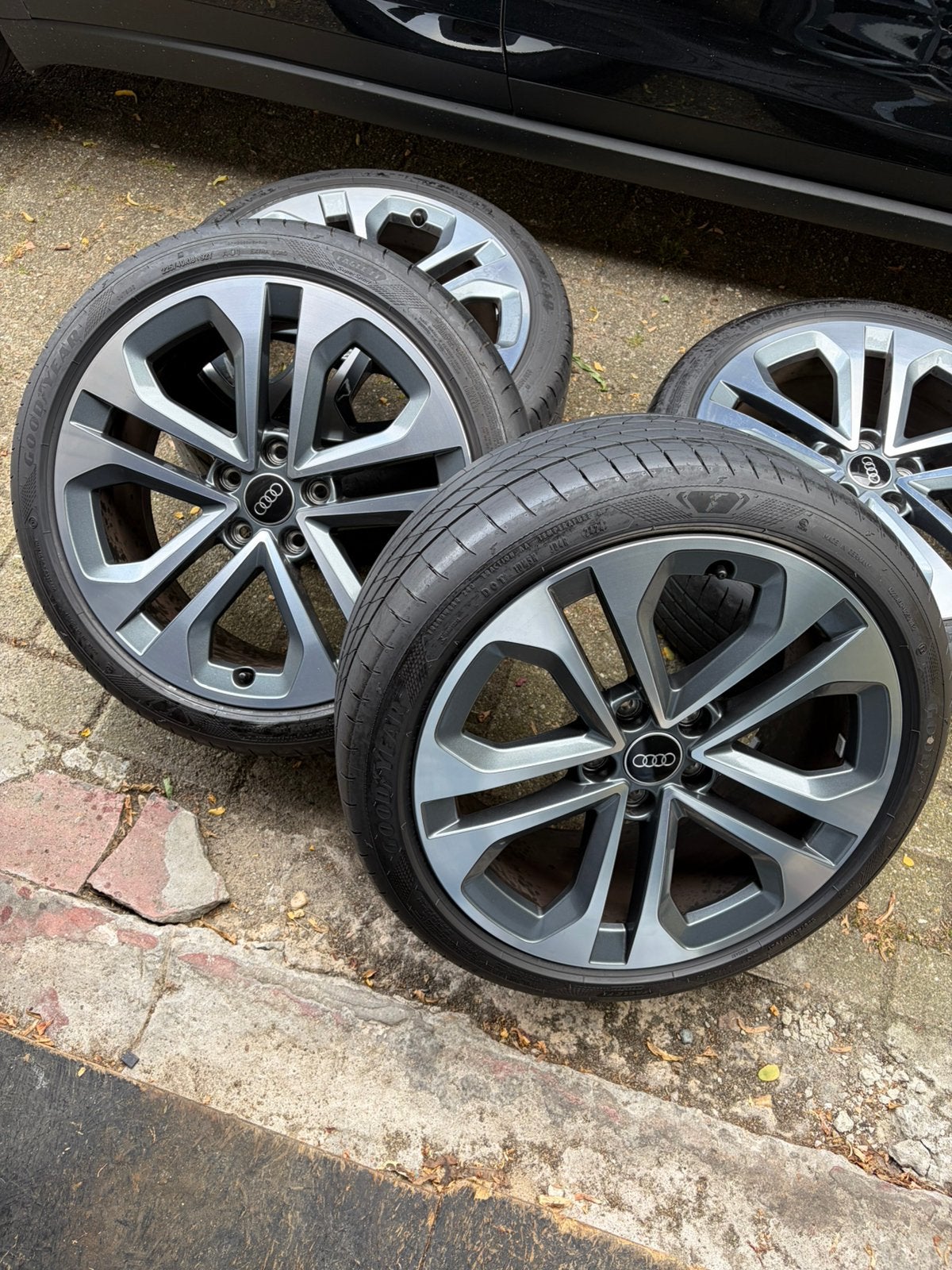 Jantes Audi A3 S3 comme neuves avec pneus d'été 225/40R18, Autos : Pièces & Accessoires, Pneus & Jantes, Enlèvement, 18 pouces