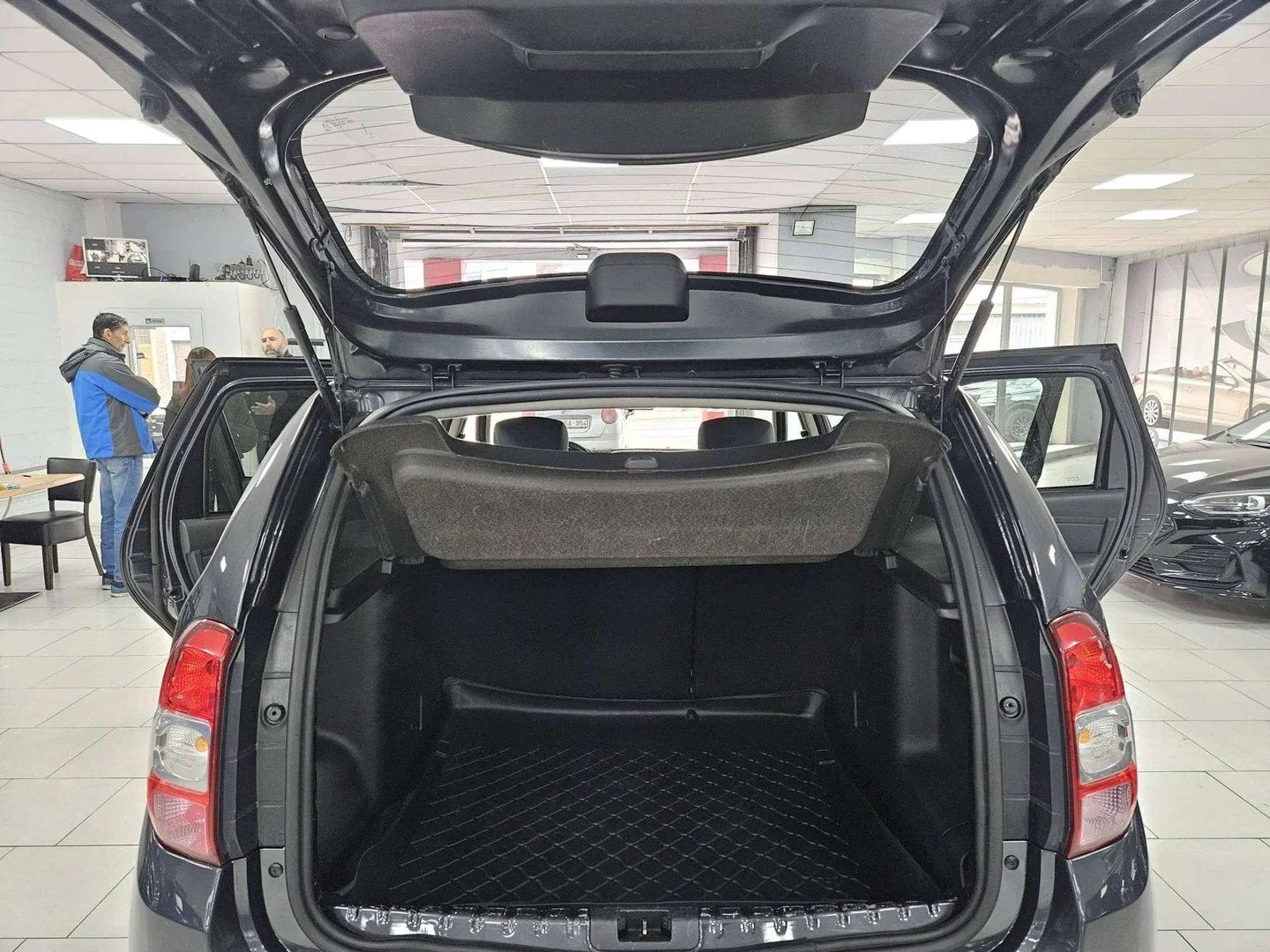 Dacia Duster 1.2 TCe 4x2 Prestige CAMERA Sensors Attache Rem, Autos, 1197 cm³, Argent ou Gris, Achat, Euro 6