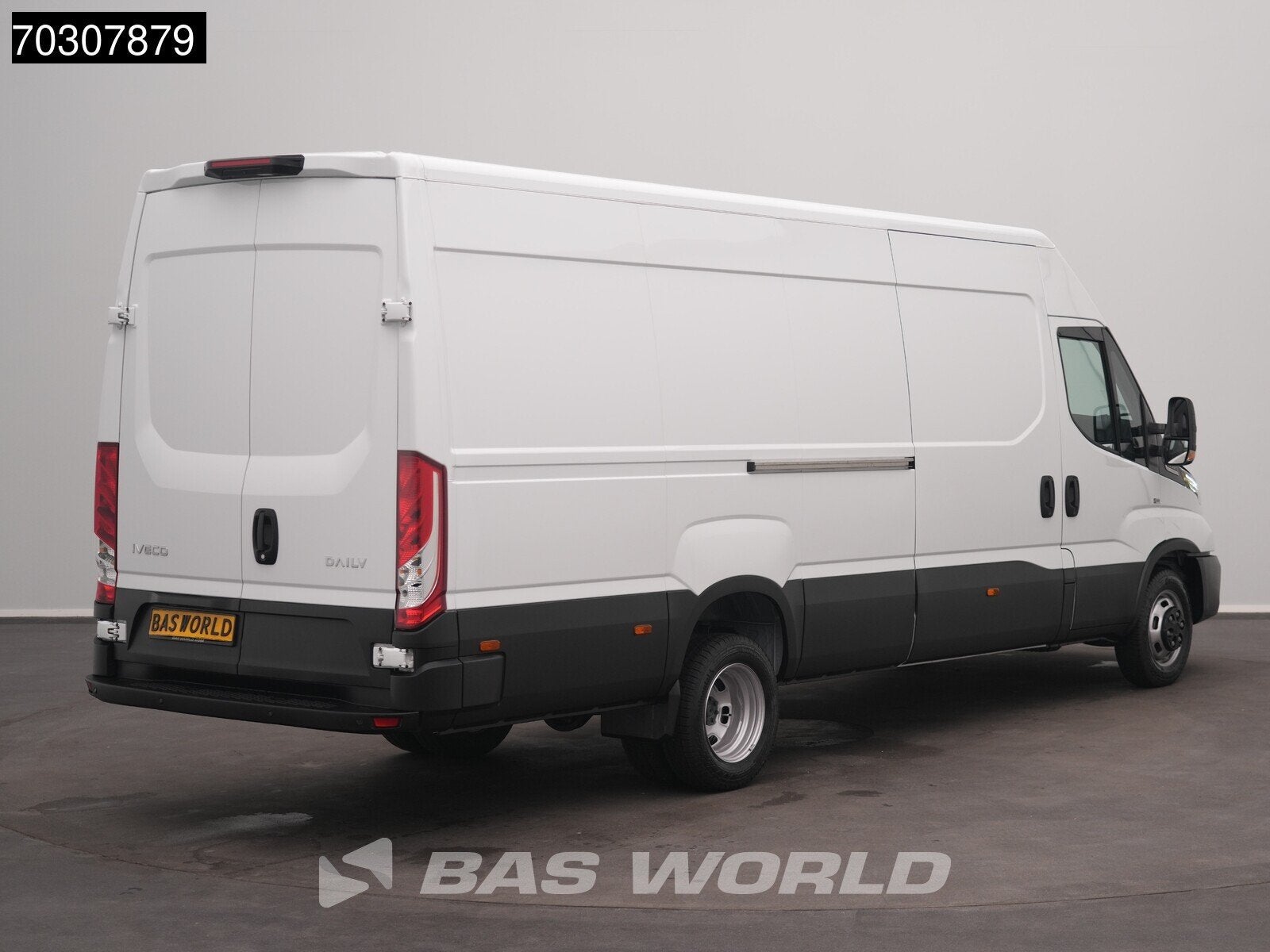 Iveco Daily 35C21 3.0L Automaat Dubbellucht L3H2 LED ACC Air, Auto's, Stof, Euro 6, 4 cilinders, Iveco