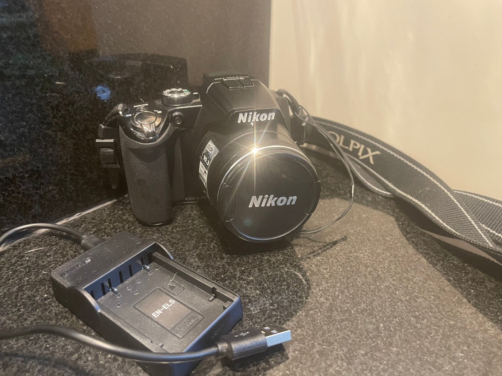 Nikon Coolpix P100 – Digitale Camera–26xOptische Zoom-HD, Audio, Tv en Foto, Fotocamera's Digitaal, Ophalen, Oplader, Zo goed als nieuw