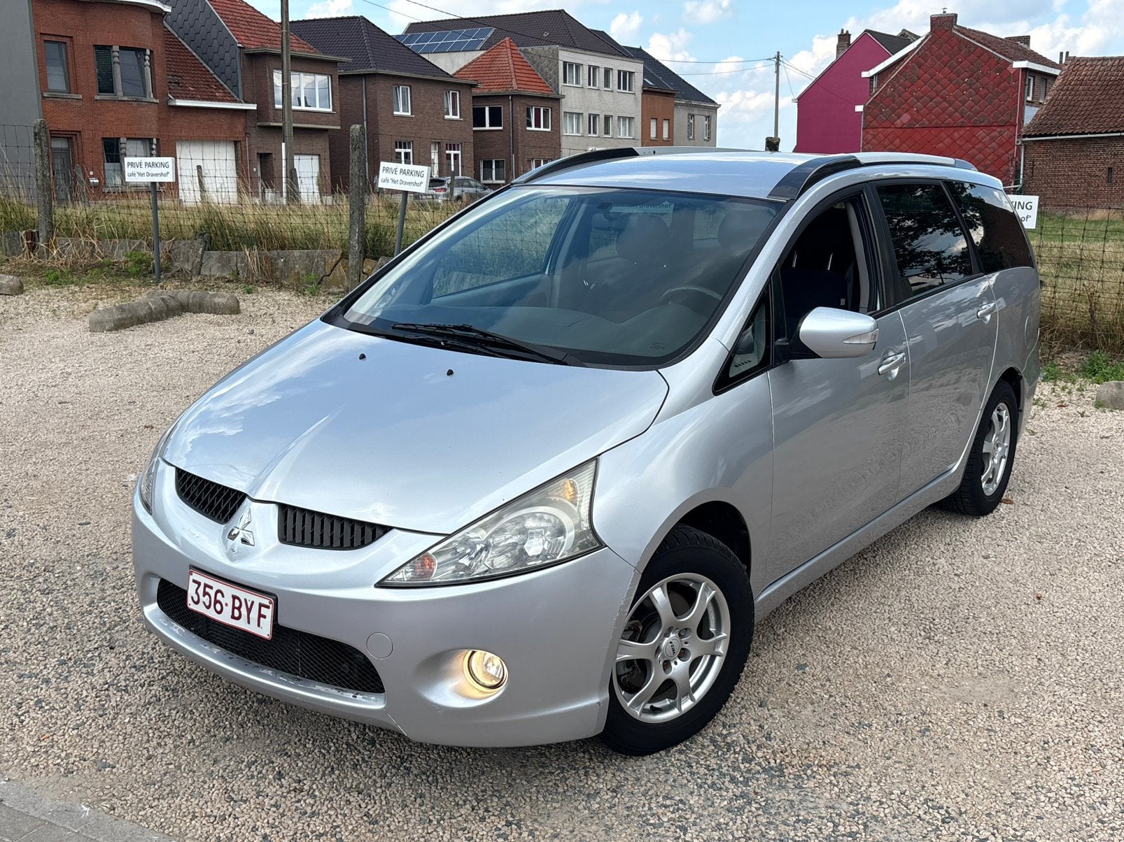 Mitsubishi grandis 2l diesel bwj 2011 103.000km !!, Autos, Achat, Boîte manuelle, Diesel, MPV ou Monospace