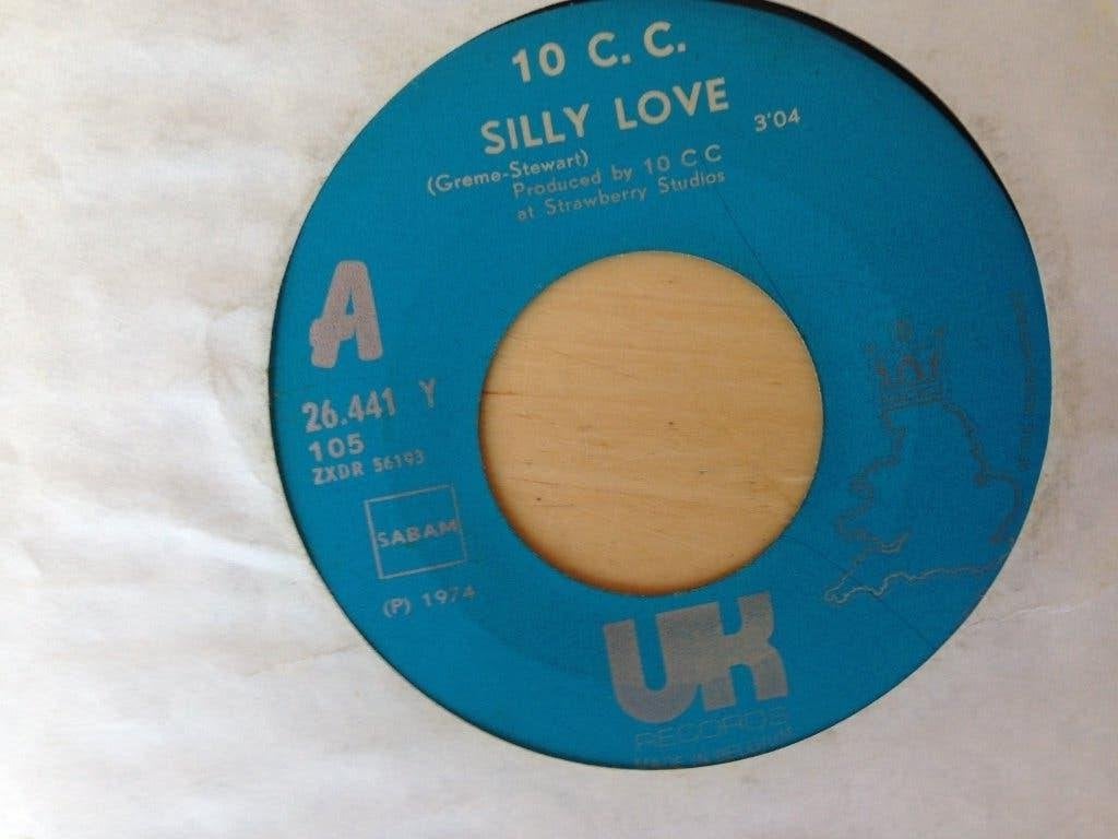10 CC ‎– Silly Love, Cd's en Dvd's, 7 inch, Ophalen of Verzenden, Zo goed als nieuw, Pop