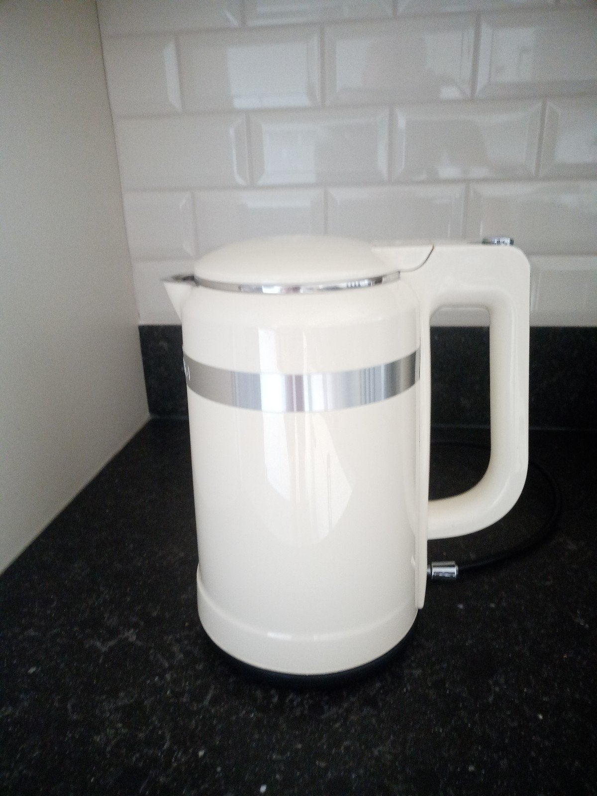 KitchenAid artisan waterkoker in nieuwstaat., Ophalen of Verzenden