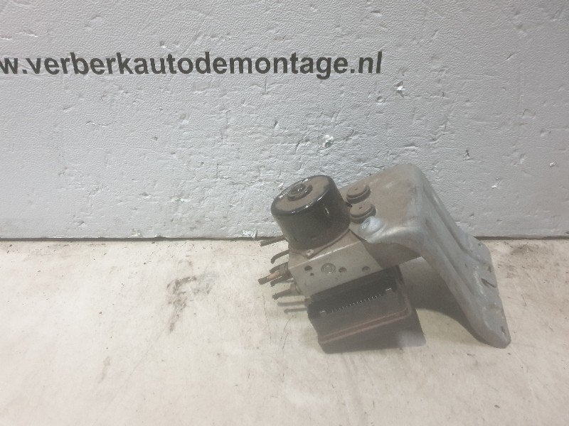 BLOC ABS (FREINS ANTI-BLOCAGE) Volvo V70 (SW) (8671224), Utilisé, Volvo