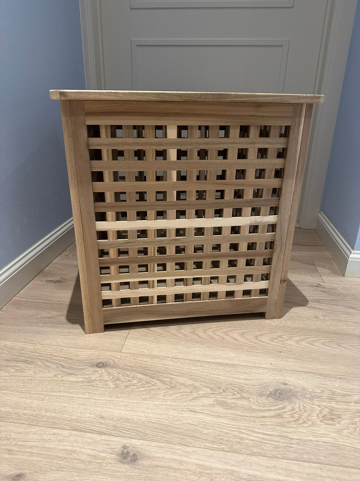 Tafeltje van Ikea HOL met opbergmogelijkheden, Minder dan 55 cm, Vierkant, Zo goed als nieuw, Hout