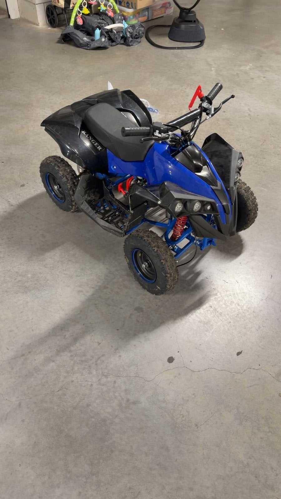 Quad 49cc pour enfant a servis1 fois, Enlèvement, Comme neuf