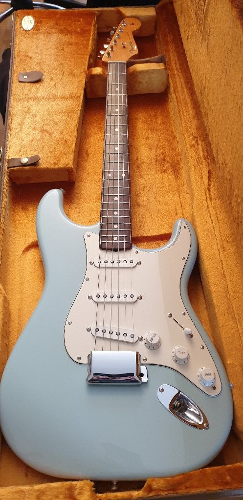 Fender Stratocaster Vintage 1962 reissue (Beatles Gear), Muziek en Instrumenten, Snaarinstrumenten | Gitaren | Elektrisch, Zo goed als nieuw