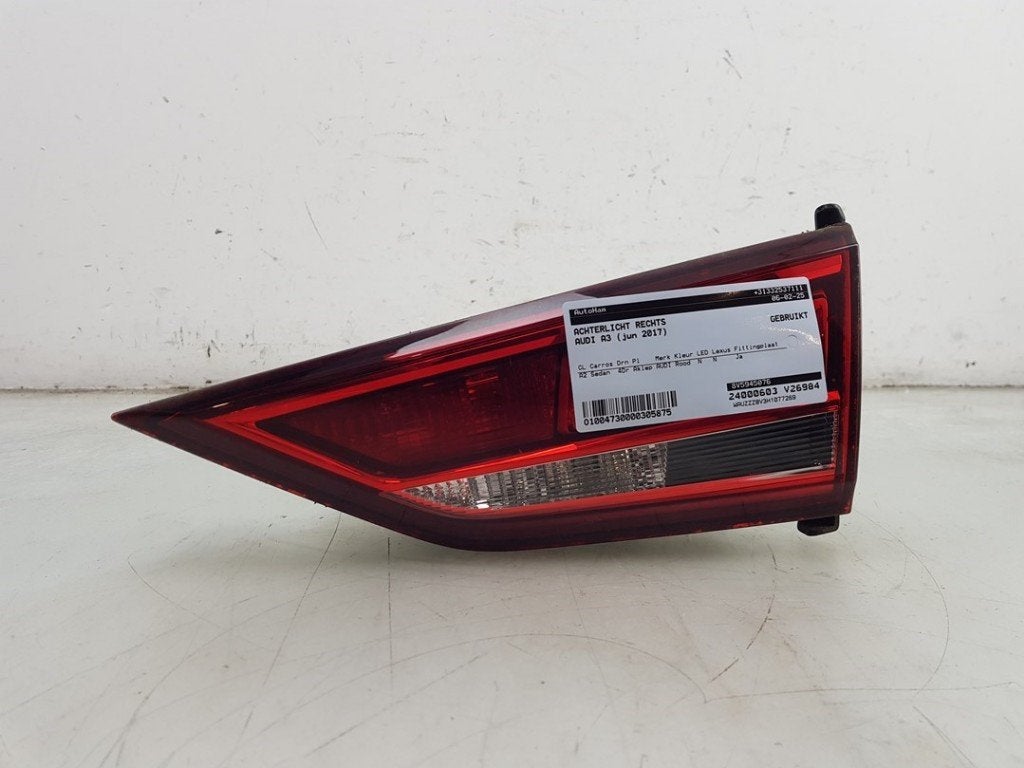 ACHTERLICHT RECHTS A3 Limousine (8VS / 8VM) (|8V5945076|), Gebruikt, Audi