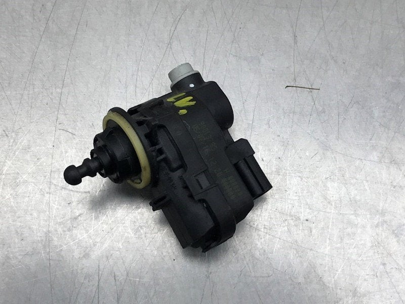 PHARE MOTEUR Toyota Auris Touring Sports (E18) (|90013783|), Utilisé, Toyota