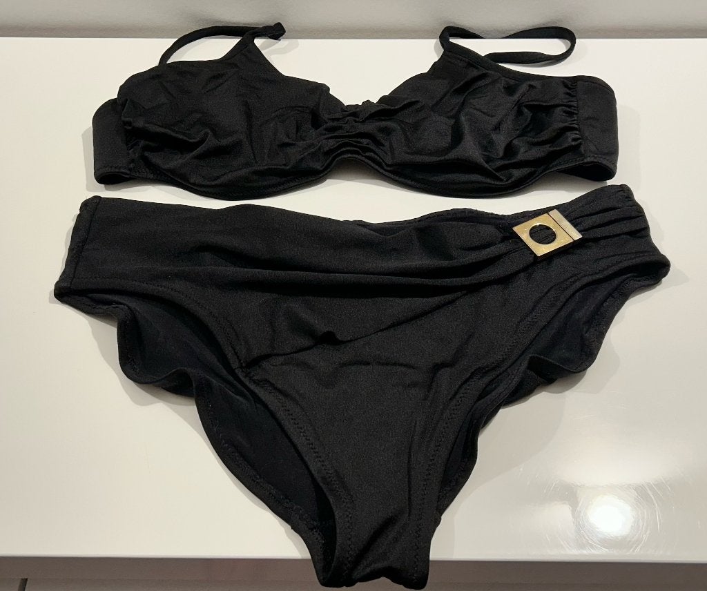 La Perla zwarte bikini met gouden accenten, Kleding | Dames, Badmode en Zwemkleding, Gedragen, Bikini, Zwart, Ophalen of Verzenden