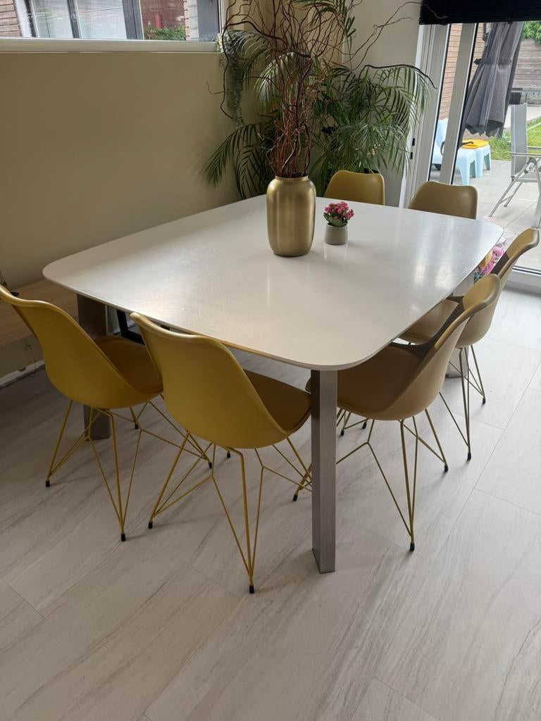 Tafel met 8 stoelen, Huis en Inrichting, Ophalen, Zo goed als nieuw
