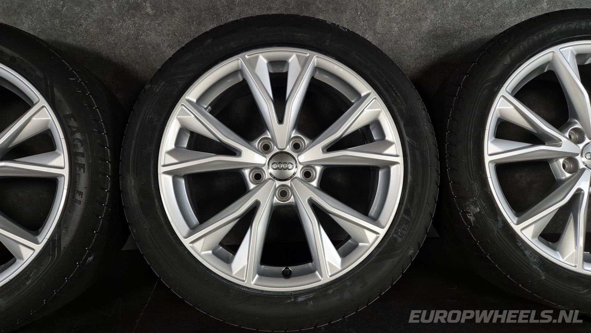 18 inch Audi A6 C7 velgen Audi 245 40 Passat VW Caddy, 18 inch, -, -, Banden en Velgen
