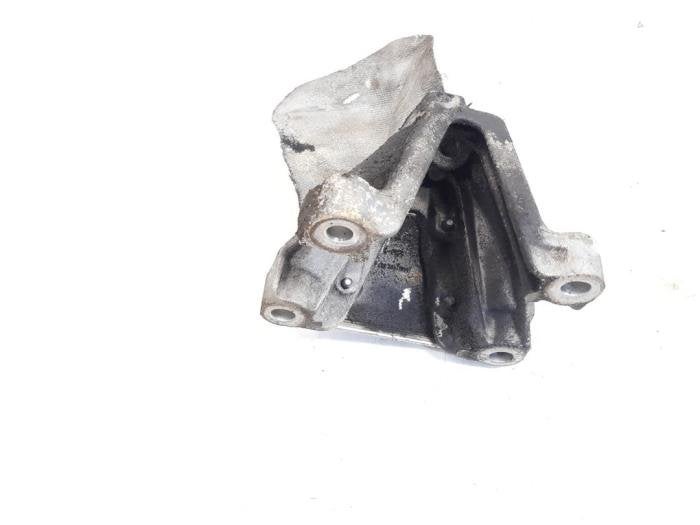 Support moteur d'un Audi A4, -, 3 mois de garantie, Audi, Utilisé