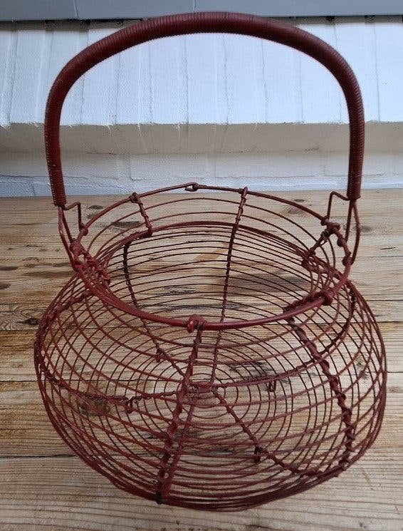 Frans brocante eiermandje /draadmandje, rood, Ophalen of Verzenden