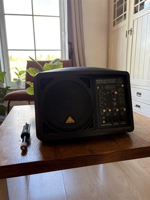 Behringer EUROLIVE B207MP3 Actieve studio-monitor, Audio, Tv en Foto, Professionele apparaten, Zo goed als nieuw, Audio, Ophalen