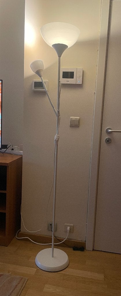 Lampadaire à deux ampoules à vendre – URGENT, Huis en Inrichting, Lampen | Vloerlampen, Ophalen, Glas, E27 (groot), Zo goed als nieuw