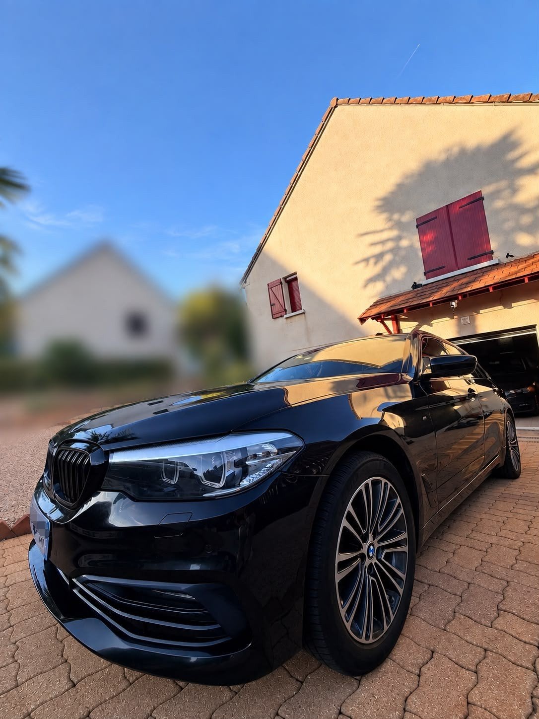 BMW SERIE 5 520d 2.0 190cv  HYBRID XDRIVE, Autos, BMW, Euro 6, Carnet d'entretien, Noir, 5 portes