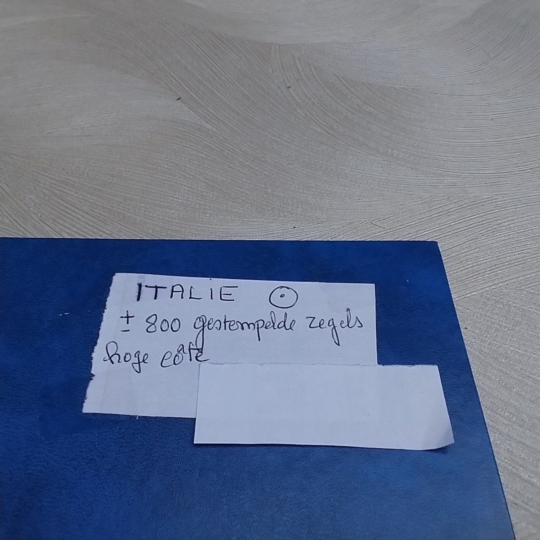 ITALIE  800 verschillende zegels gestempeld,  hoge cote, Ophalen of Verzenden