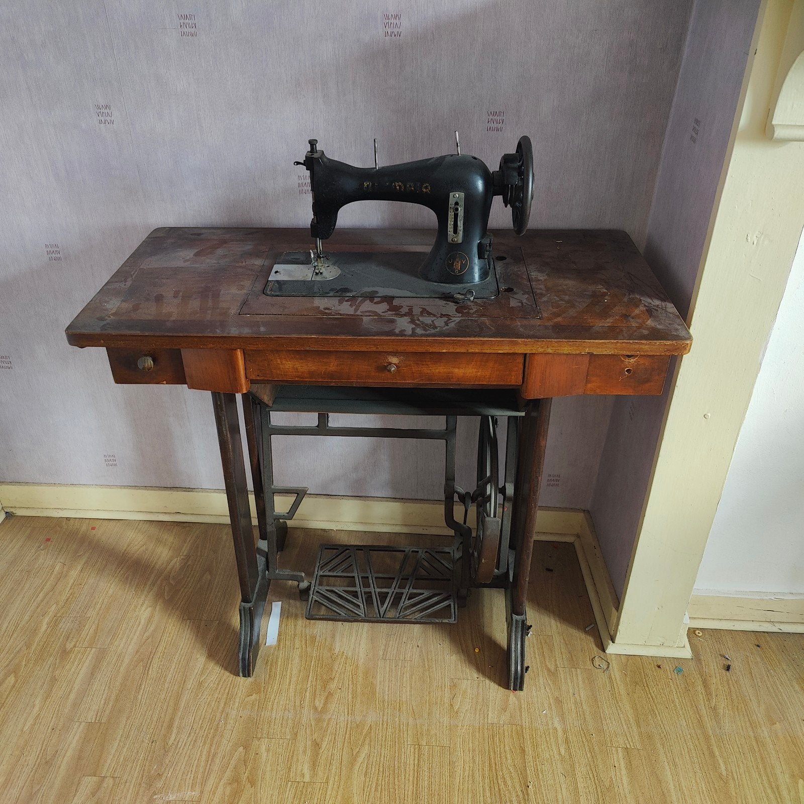 Olympia naaimachine, Antiek en Kunst, Ophalen