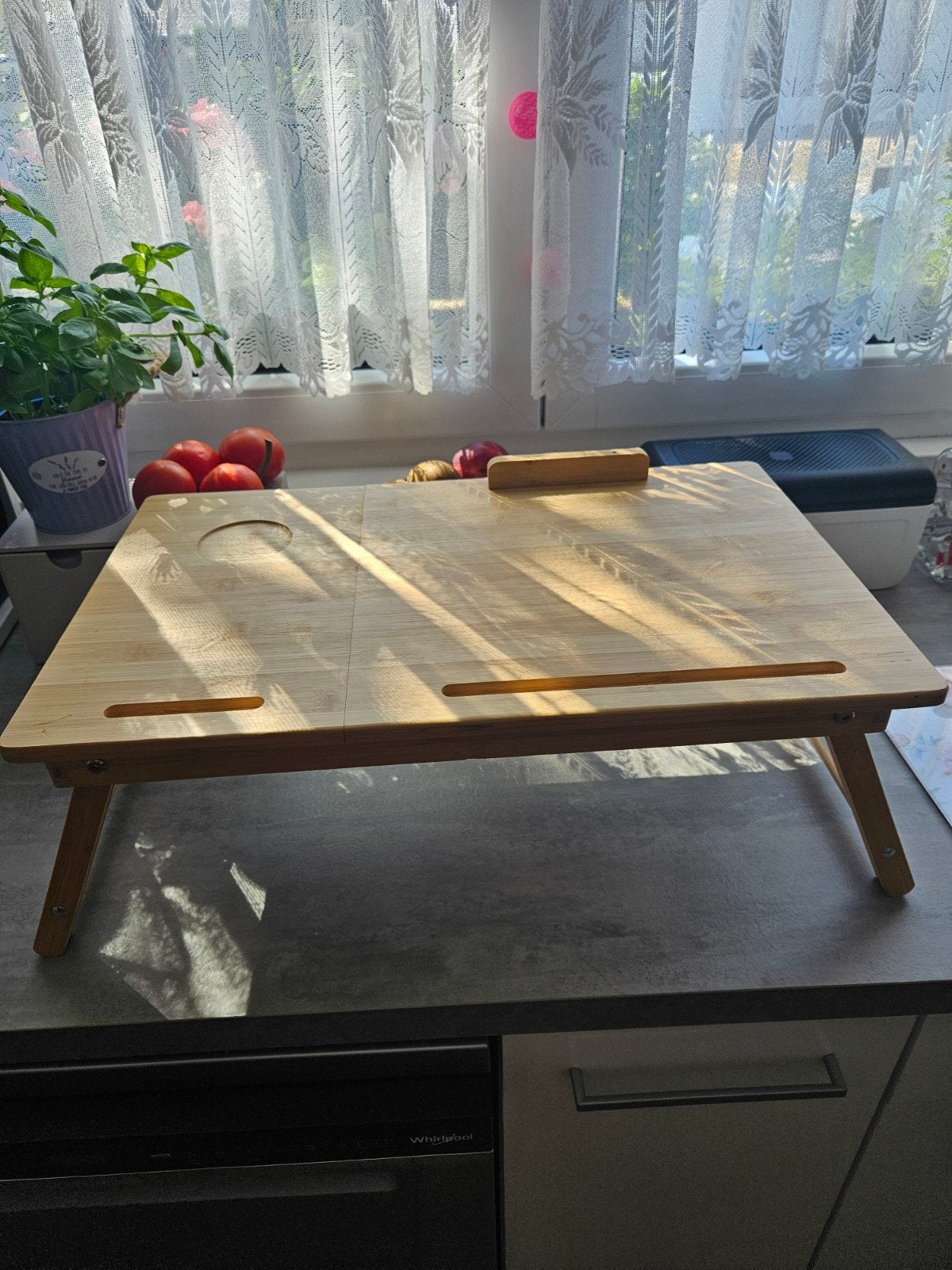 Plateau de lit​ avec tiroir. Support ordinateur 
​Support, Enlèvement, Verre