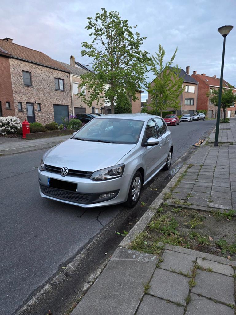 Volkswagen Polo 1.2 Trendline de 2013 Airco avec 175 8xx km, Autos, Volkswagen, Achat, Entreprise, Carnet d'entretien, Essence