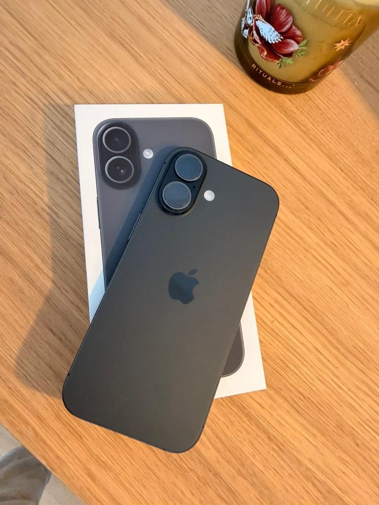 iPhone 17 Black , 256gb , batterie 100%, Enlèvement, Comme neuf