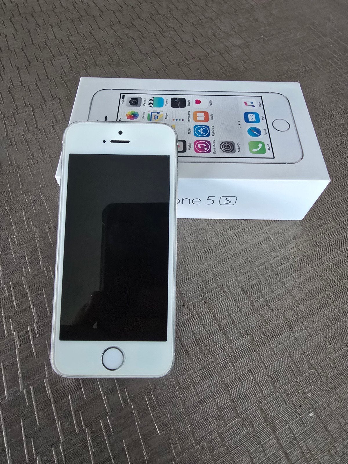 iphone 5S, Enlèvement