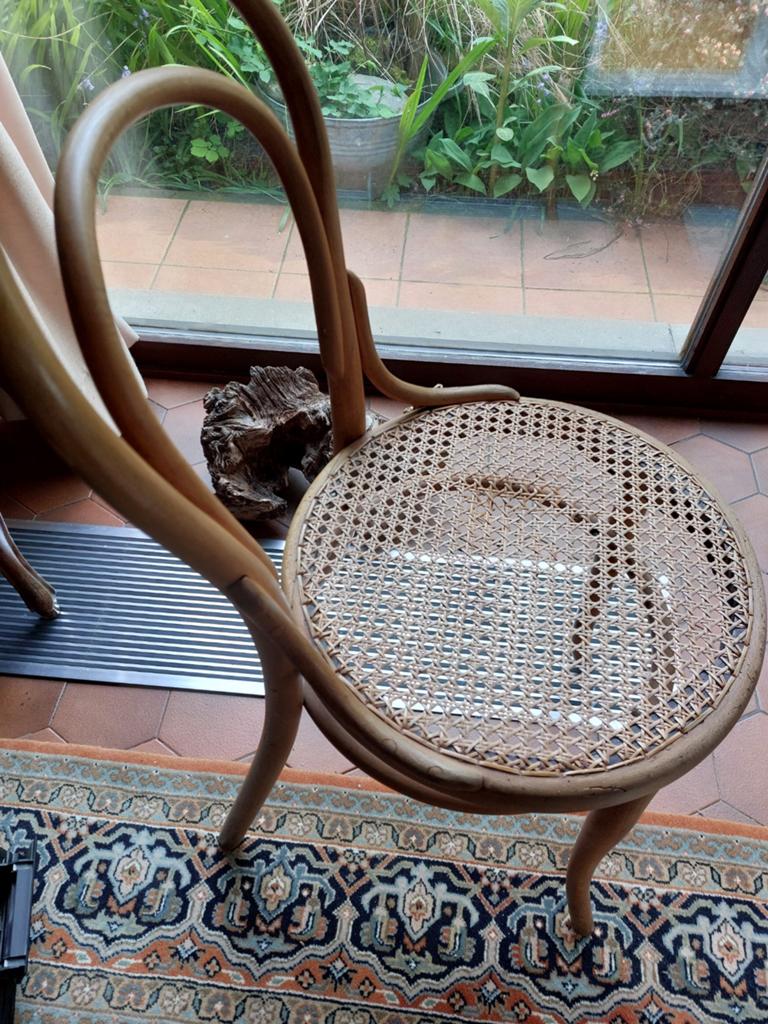 2 Thonet stoelen, Ophalen