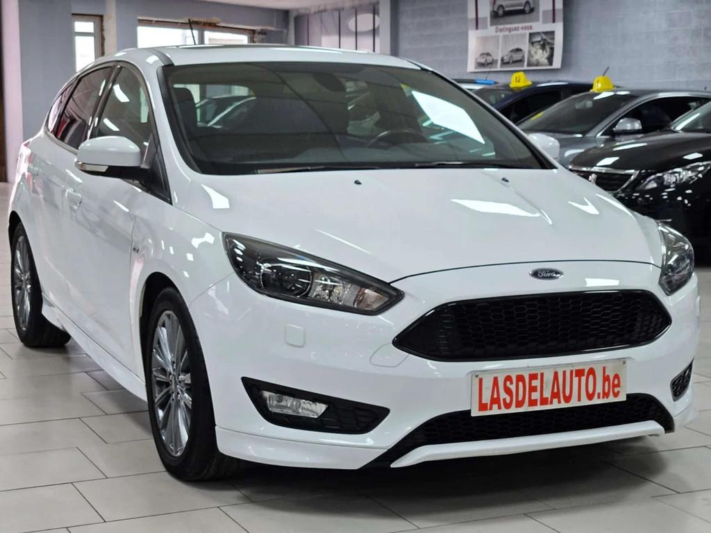Ford Focus 1.0i EcoBoost ST Line Carplay Android Gps Blue Pa, Focus, Stof, Gebruikt, Wit