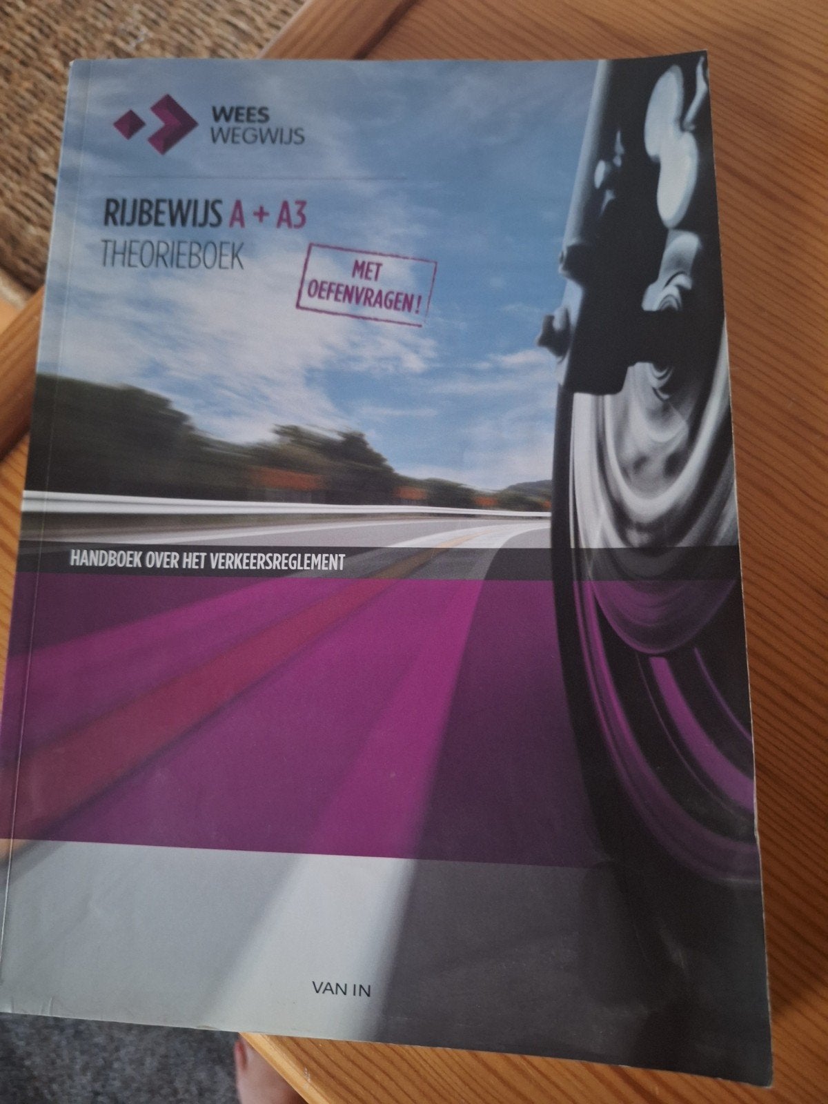 Theorieboek rijewijs A + A3, Boeken, Ophalen