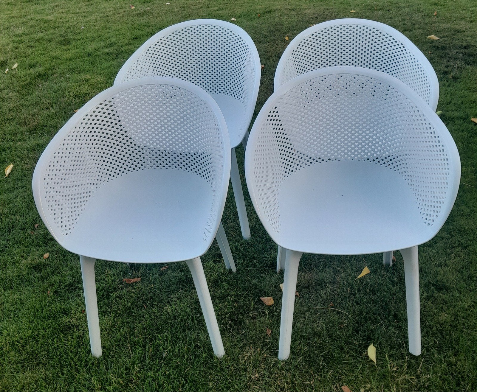 4 witte kuipstoelen, Tuin en Terras, Ophalen