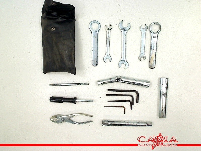ENSEMBLE D'OUTILS DL 1000 V-Storm 2002-2006 (DL1000), Dhr. S. di Majo, Utilisé, Info@cama-motorparts.nl, P.J. Troelstraweg 8 8
3144 CX  MAASSLUIS, NL