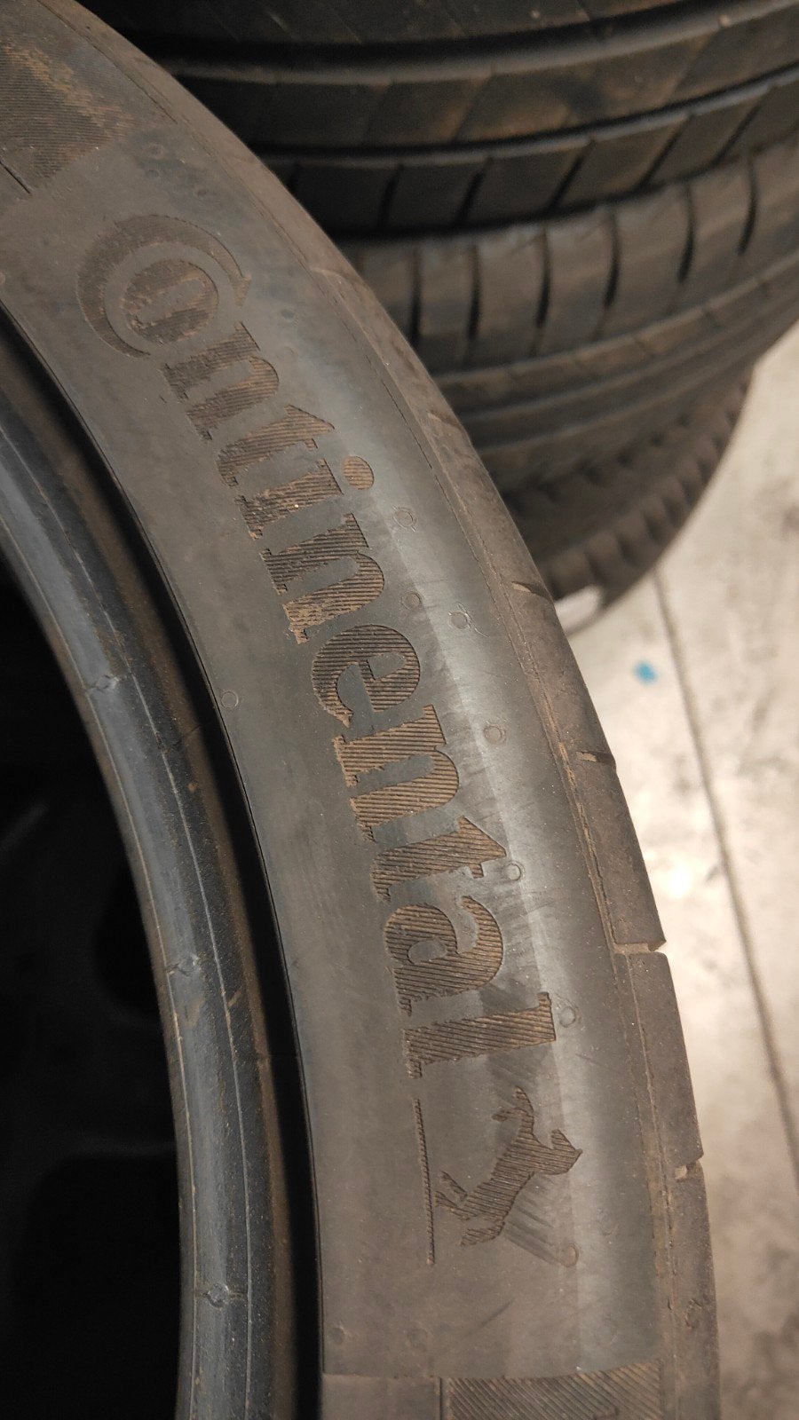 255/40r20 continental 60€ per stuk met montage en balanceren, Auto-onderdelen, Ophalen of Verzenden