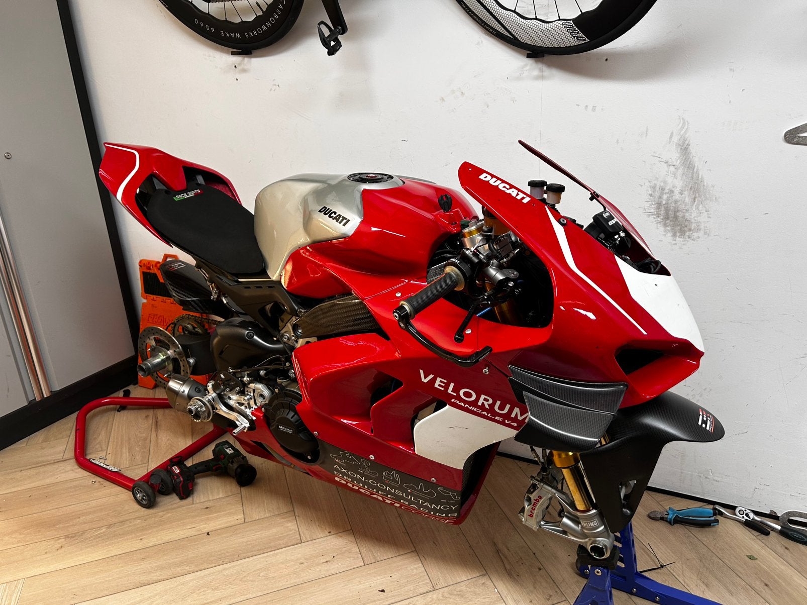 Ducati Panigale V4R kappen set + wings, Motoren, Ophalen, Gebruikt