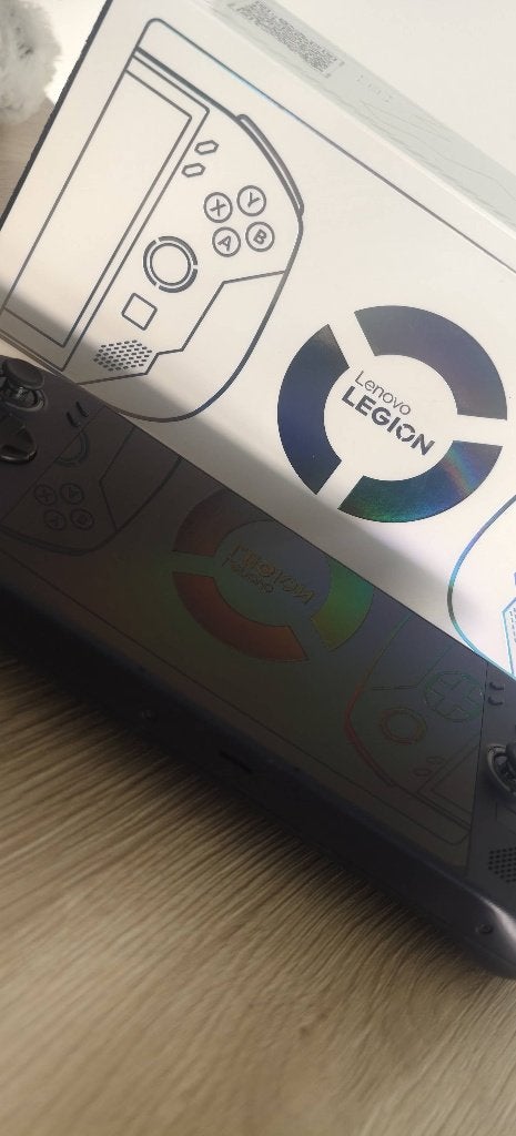 LENOVO LEGION GO 2 a vendre, Enlèvement ou Envoi, Comme neuf, Autres genres, Un ordinateur