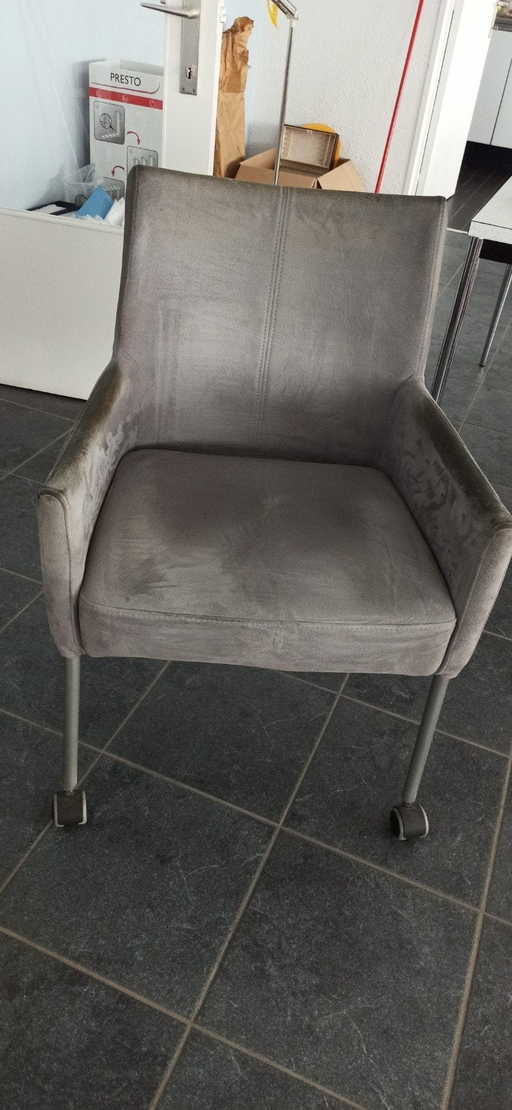 bureaustoel met wielen, Enlèvement