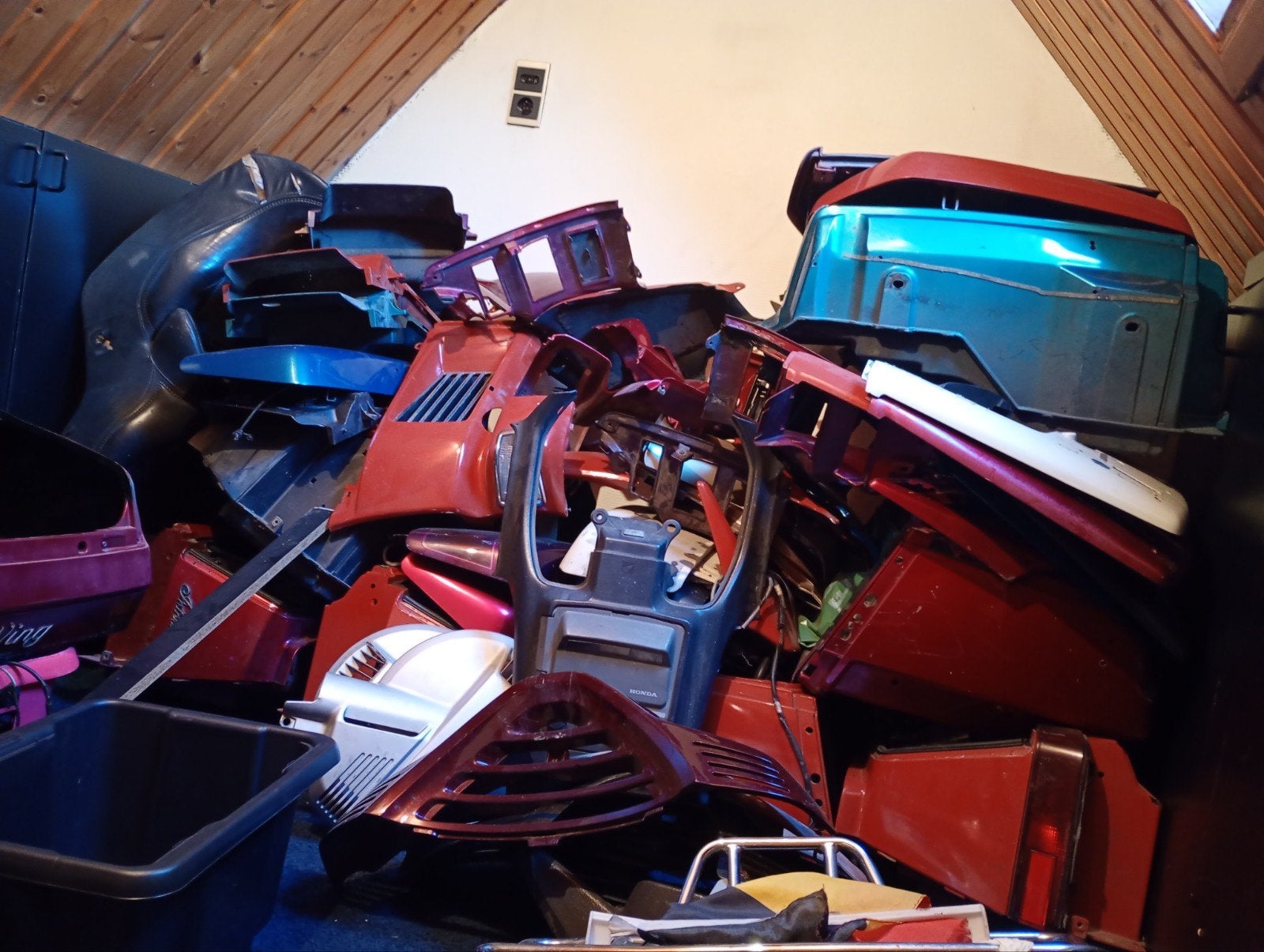 Nu of nooit Goldwing 1500 Parts for sale., Motoren, Ophalen of Verzenden, Gebruikt