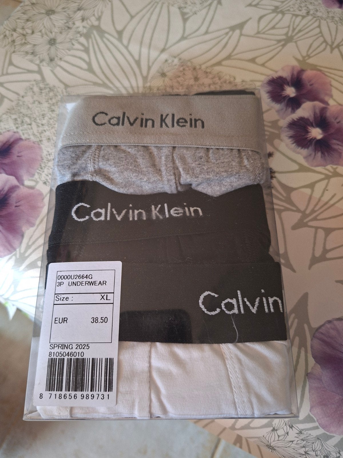 Heren ondergoed nieuw merk Calvin Klein, Ophalen