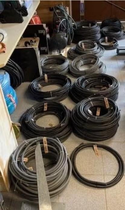 Lot diverse kabels - stopzetting activiteiten (MOET WEG!), Doe-het-zelf en Bouw, Elektriciteit en Kabels, Ophalen, Zo goed als nieuw