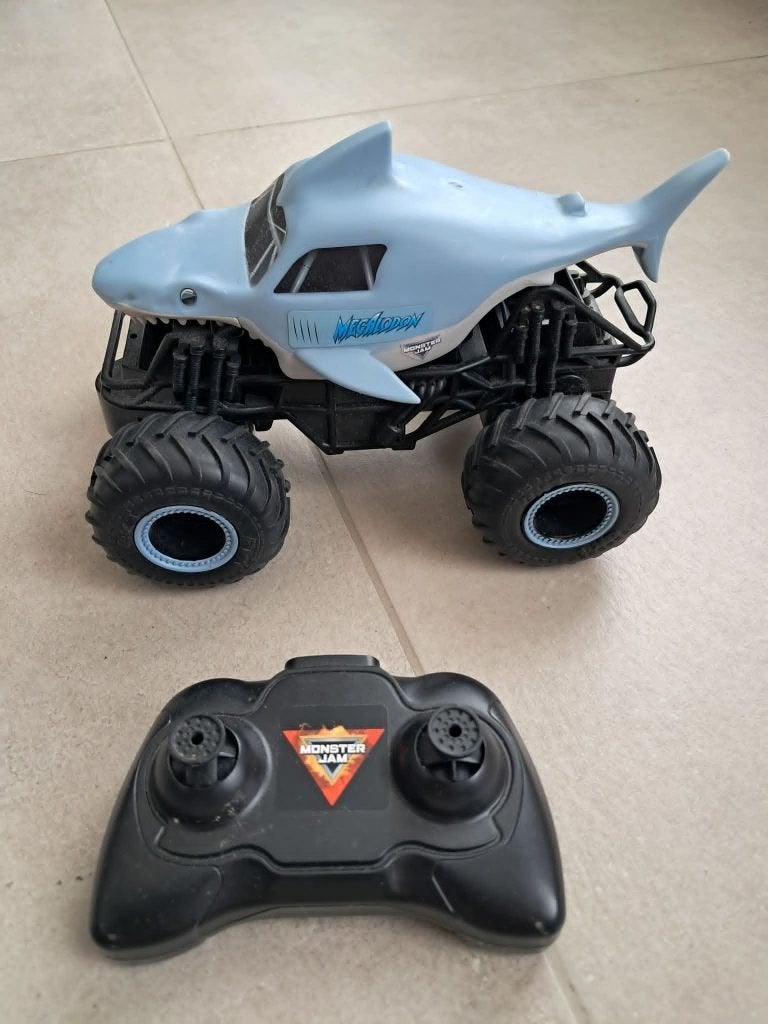Monster Jam haai-auto, Ophalen, Gebruikt, Afstandsbediening