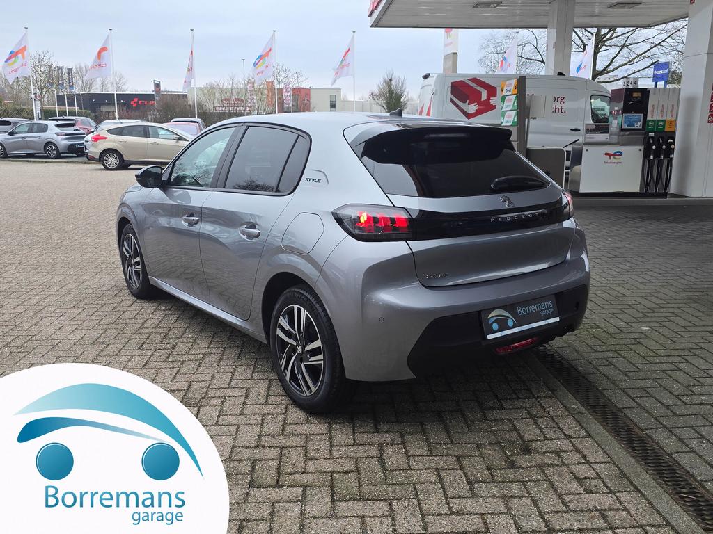Peugeot 208 STYLE Parkeersensoren/Lane Keep/Carplay/..., 0 kg, 75 pk, 1199 cc, https://public.car-pass.be/vhr/d8129fdc-01ed-4c19-b580-5f401d738f19