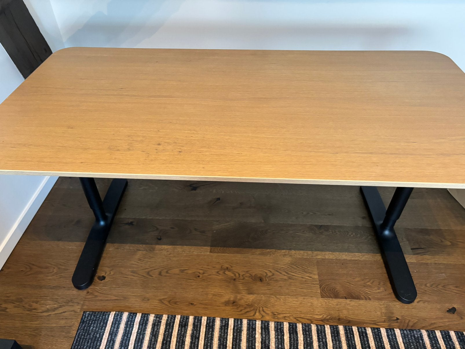 Bureau IKEA BEKANT 16080 cm — chêne / pieds noirs, Ophalen, Zo goed als nieuw, IKEA