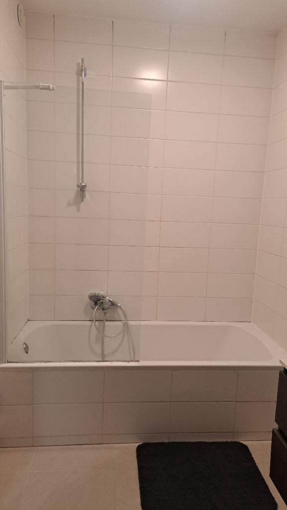Bad met glazen douche scherm, Doe-het-zelf en Bouw, Ophalen, Gebruikt, Bad