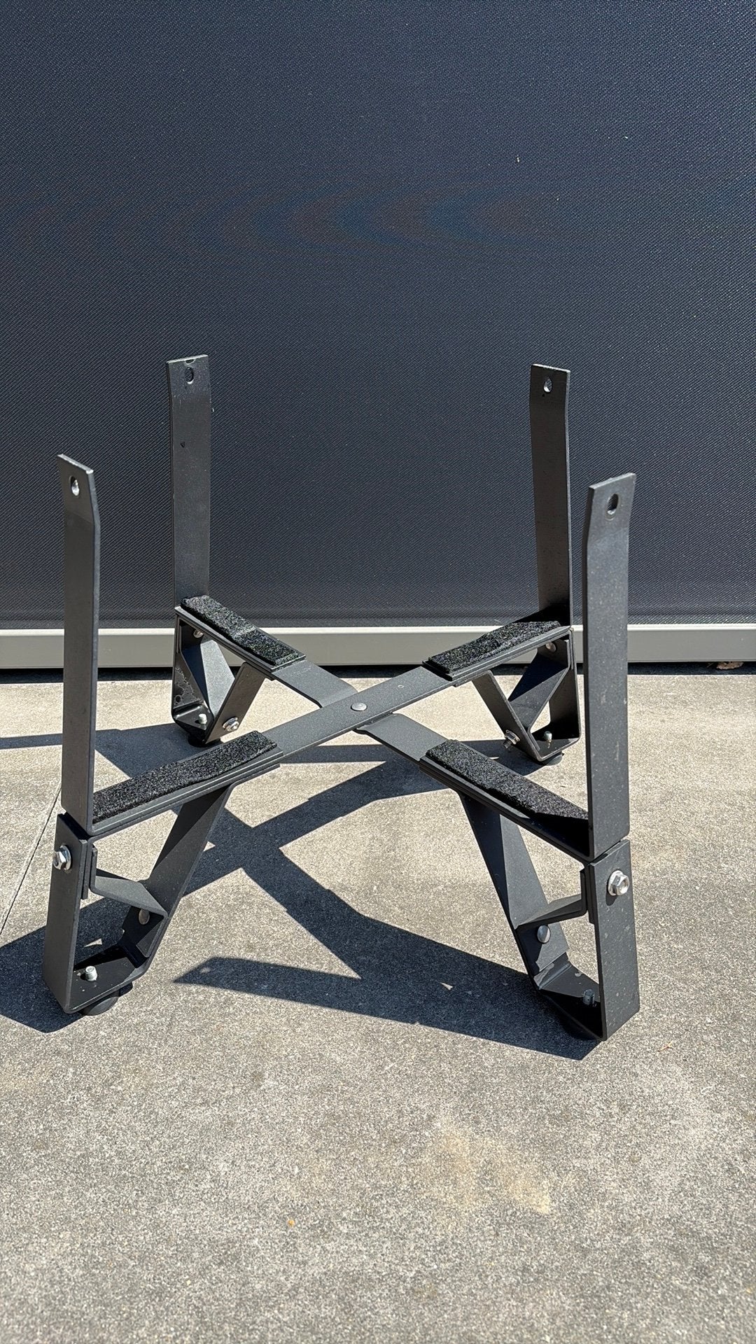 Onderstel voor The Bastard BBQ Urban compact, Tuin en Terras, Ophalen, Gebruikt