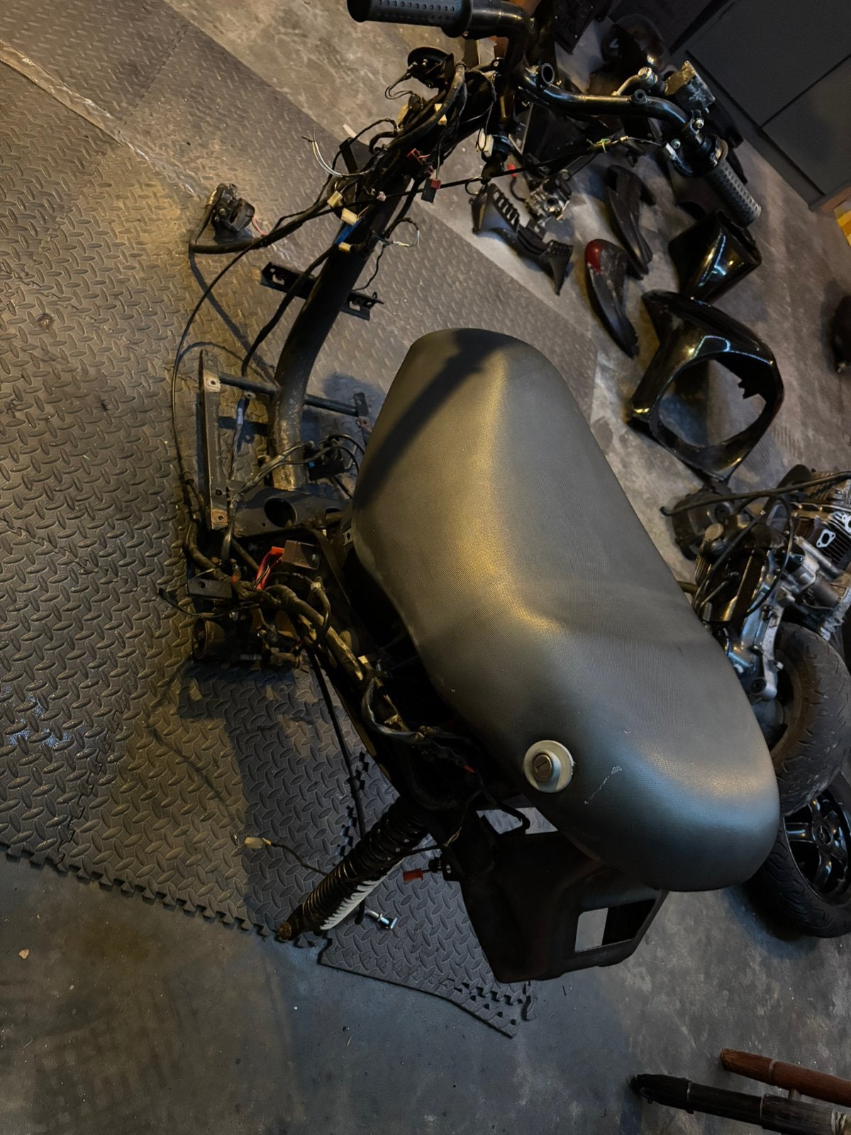 Zip frame, Fietsen en Brommers, Scooters | Piaggio, Ophalen