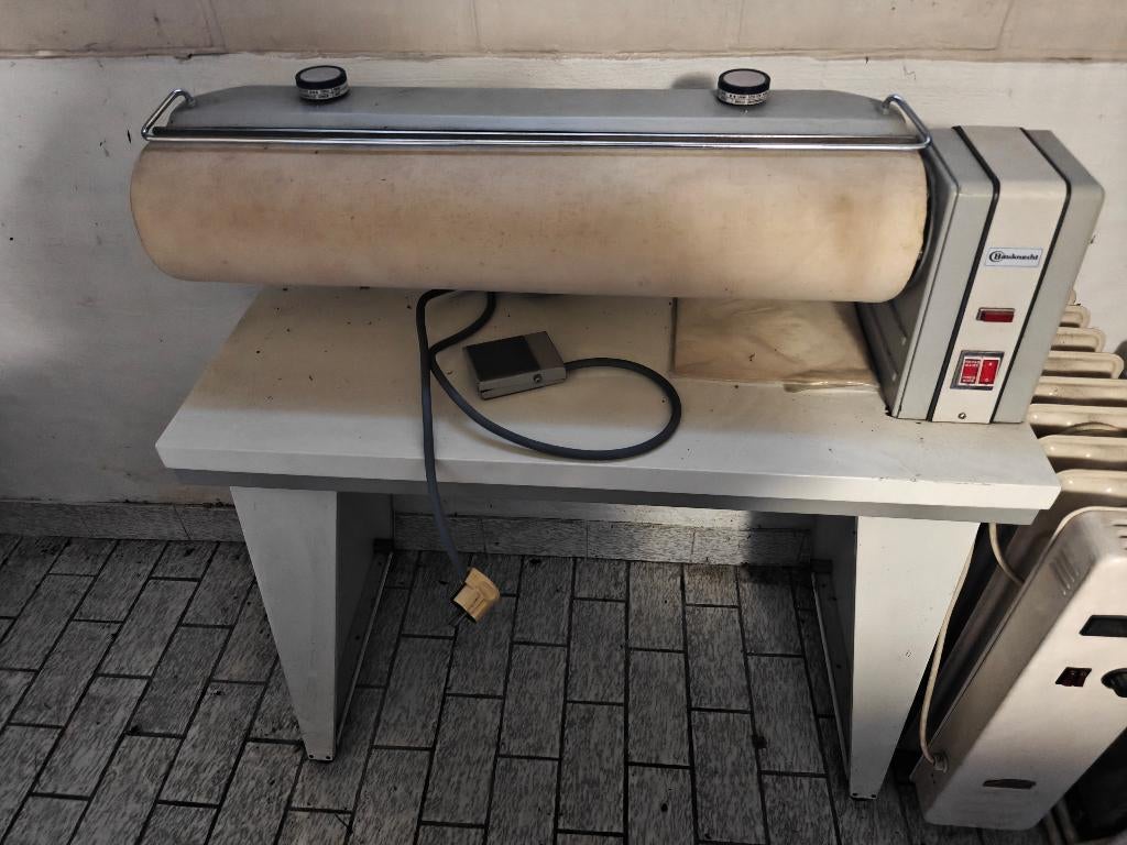 Strijkrol, Electroménager, Enlèvement, Utilisé, Fer à repasser avec cordon
