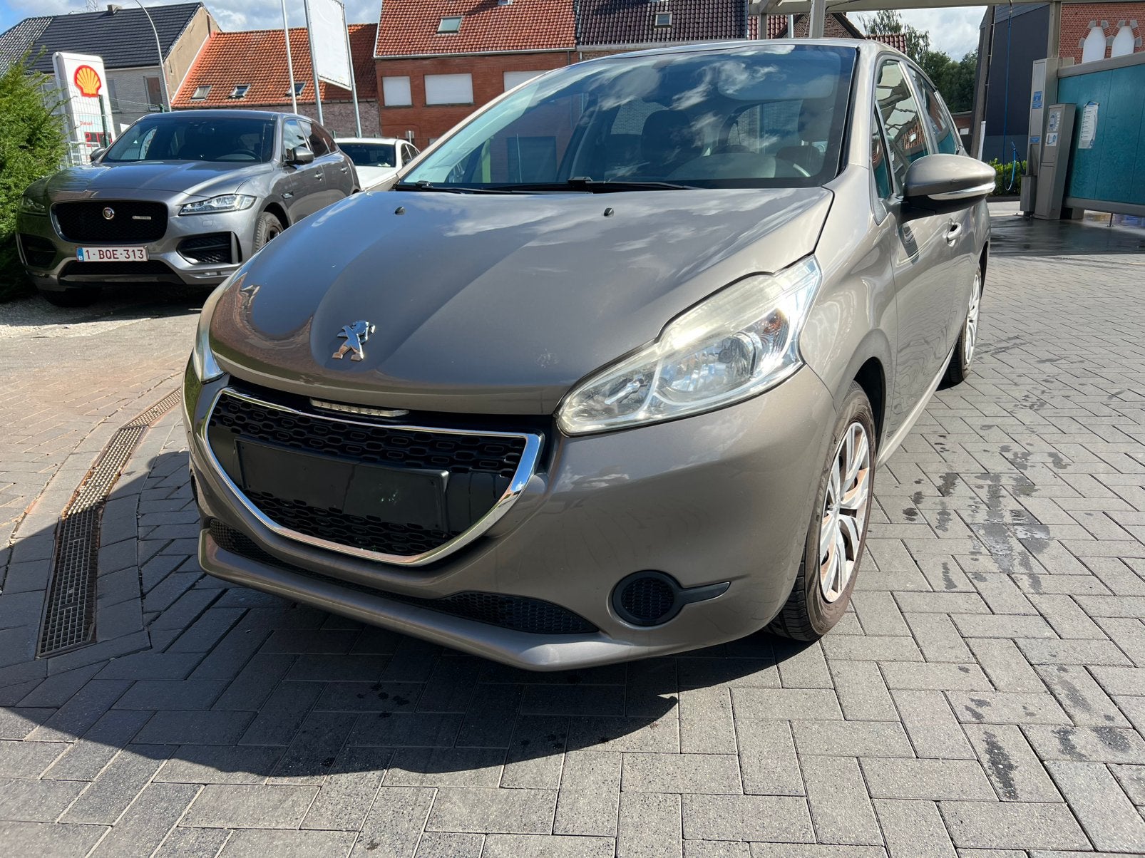 Peugeot 208 1.2 benzine 2014 134000km, Autos, Peugeot, Euro 5, Achat, Entreprise, Beige