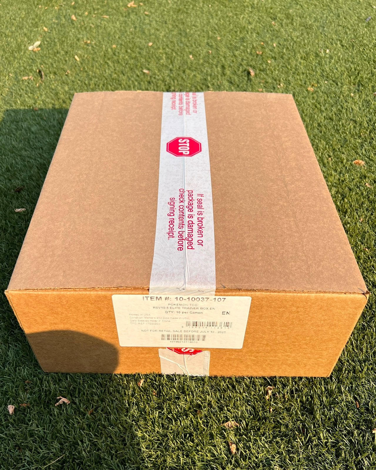 White Flare ETB case (factory sealed), Enlèvement ou Envoi, Neuf, Booster box